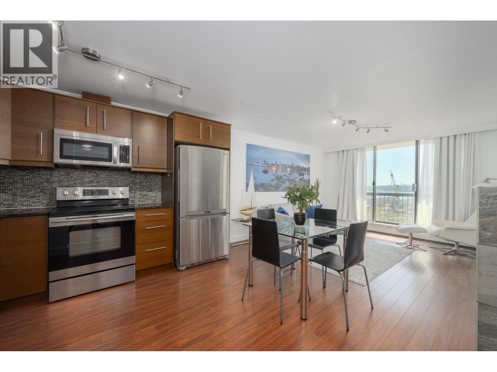608 145 St. Georges Avenue Property Photo 2
