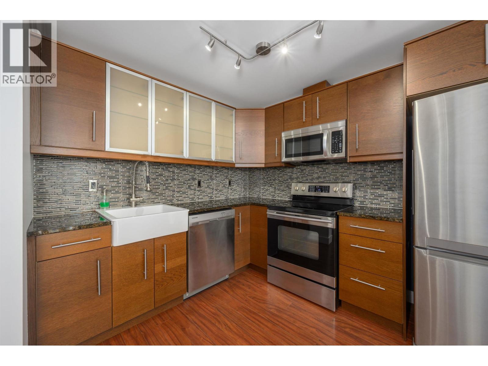 608 145 St. Georges Avenue Property Photo 20