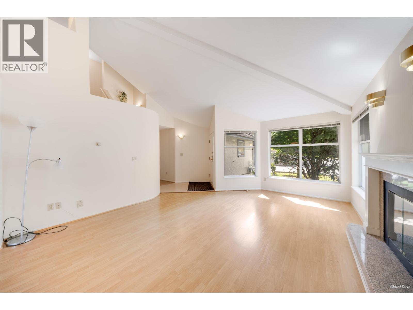10 10900 No. 2 Road Property Photo 9