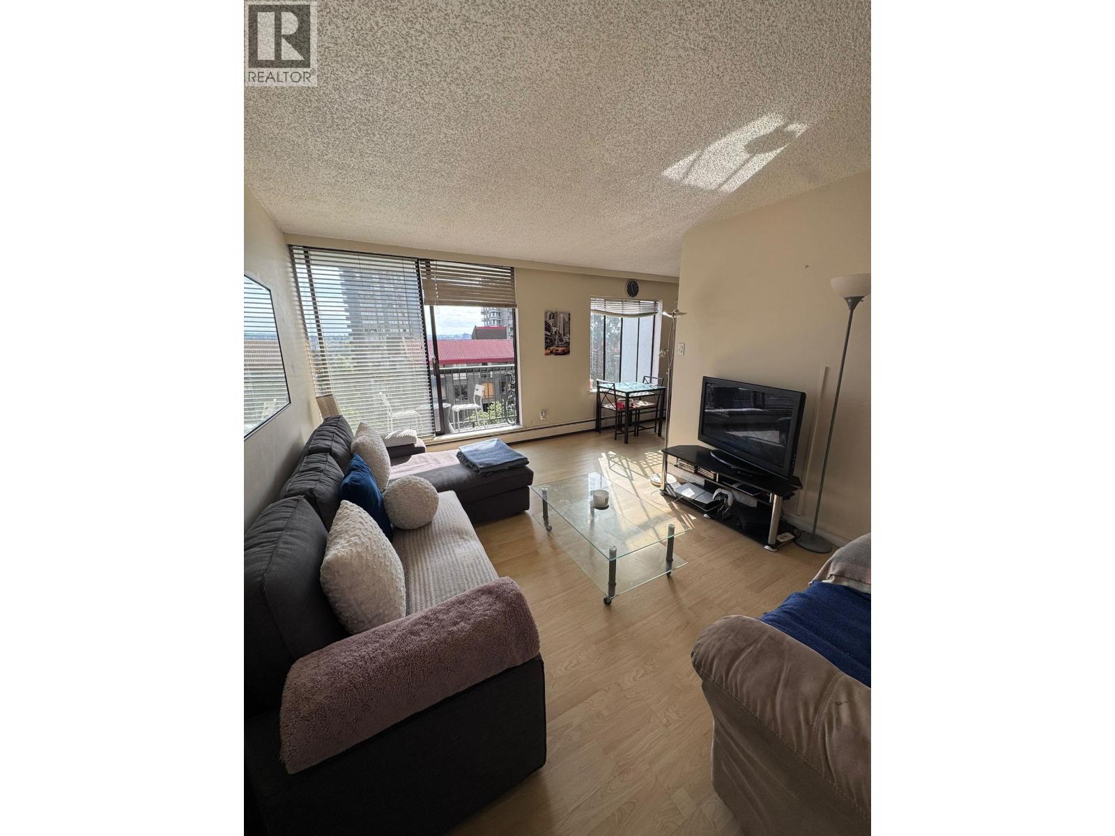 407 1146 Harwood Street Property Photo 2