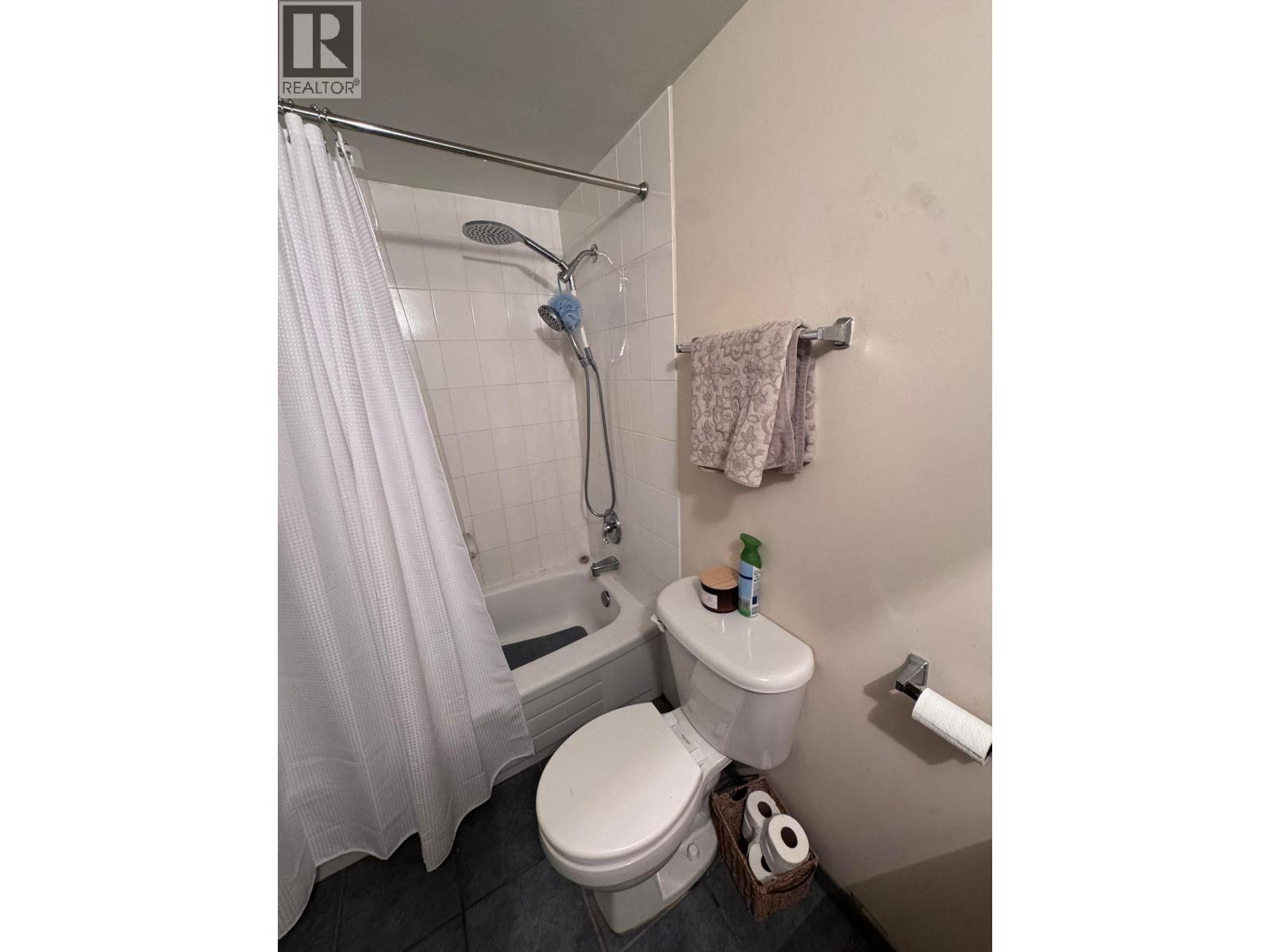 407 1146 Harwood Street Property Photo 9