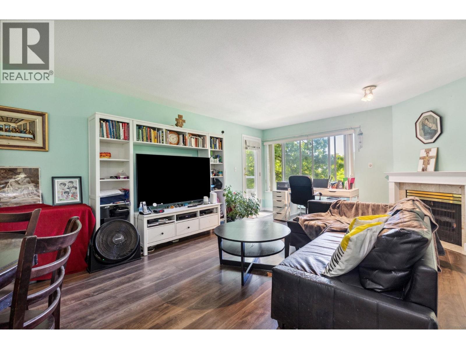 309 7368 ROYAL OAK AVENUE