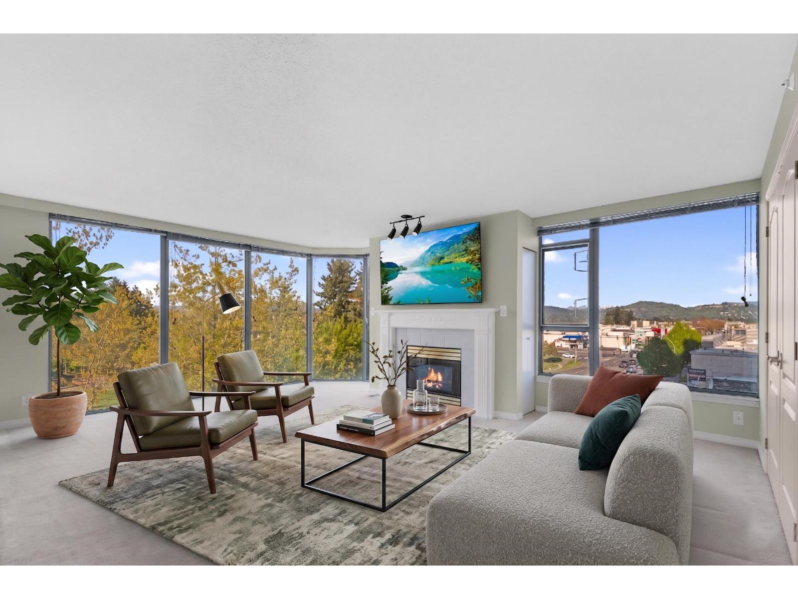 502 32330 SOUTH FRASER WAY Property Photo 1