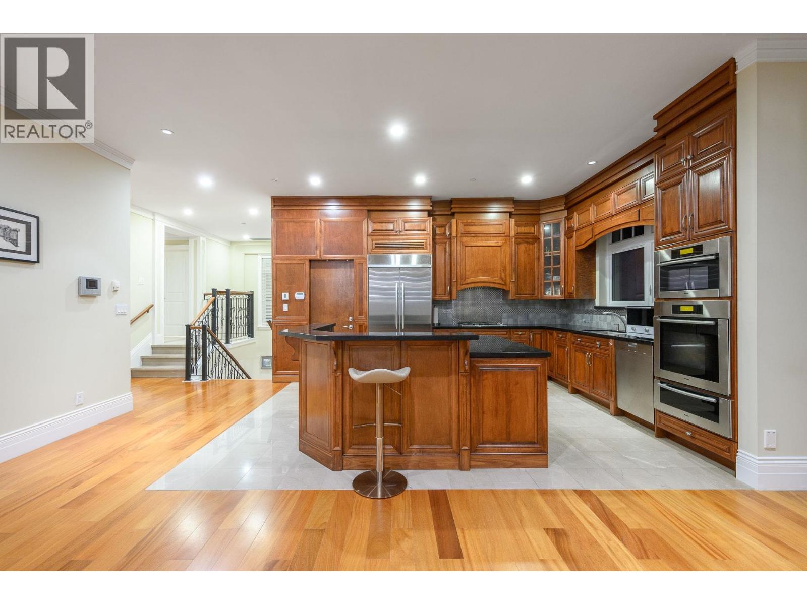 2420 Halston Court Property Photo 15