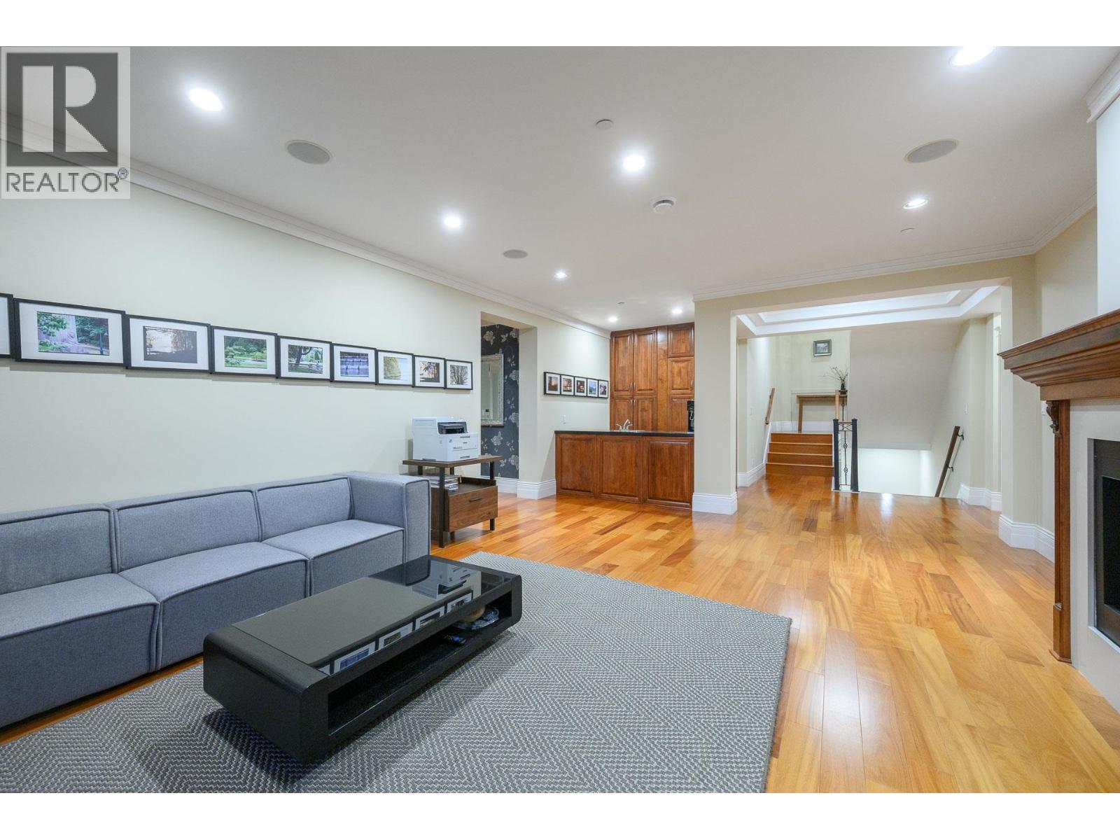 2420 Halston Court Property Photo 20