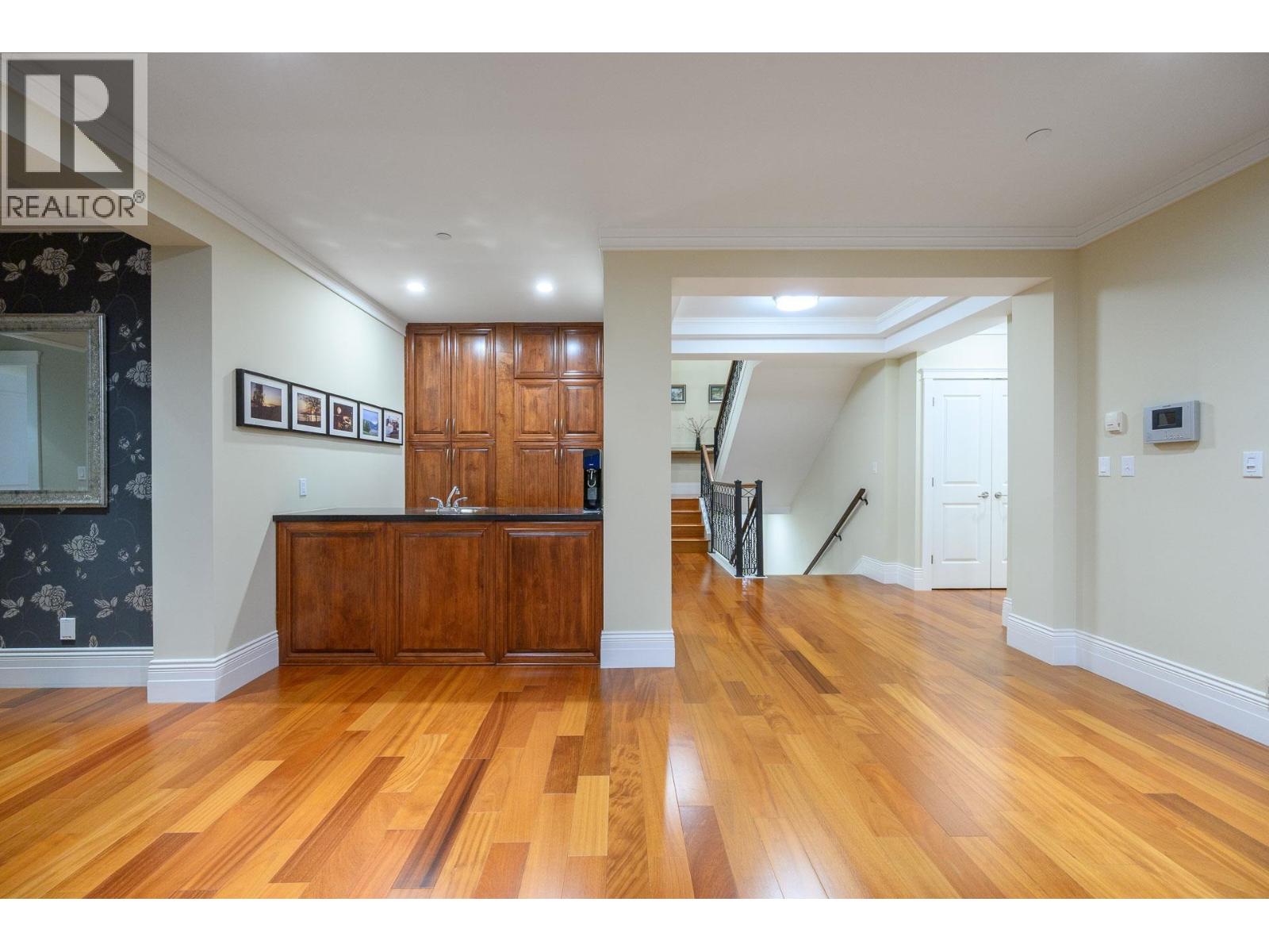 2420 Halston Court Property Photo 21