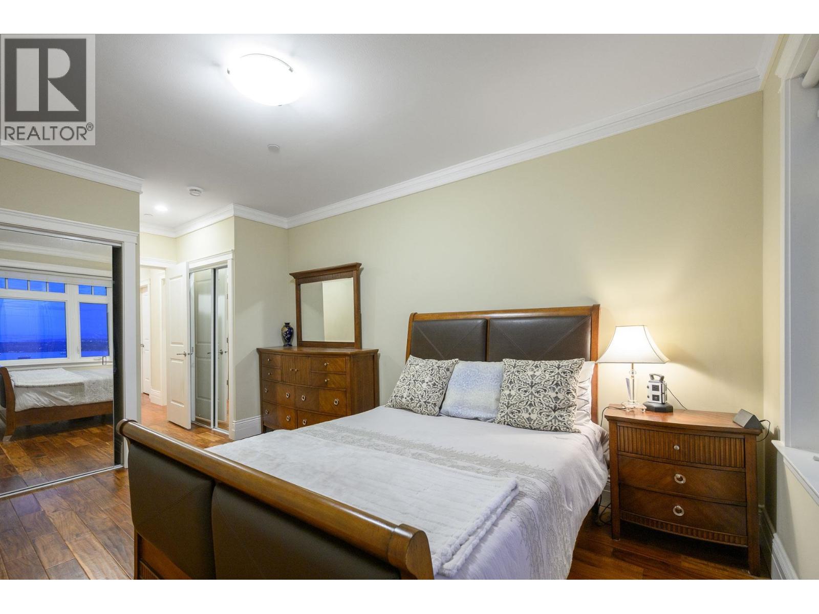 2420 Halston Court Property Photo 28