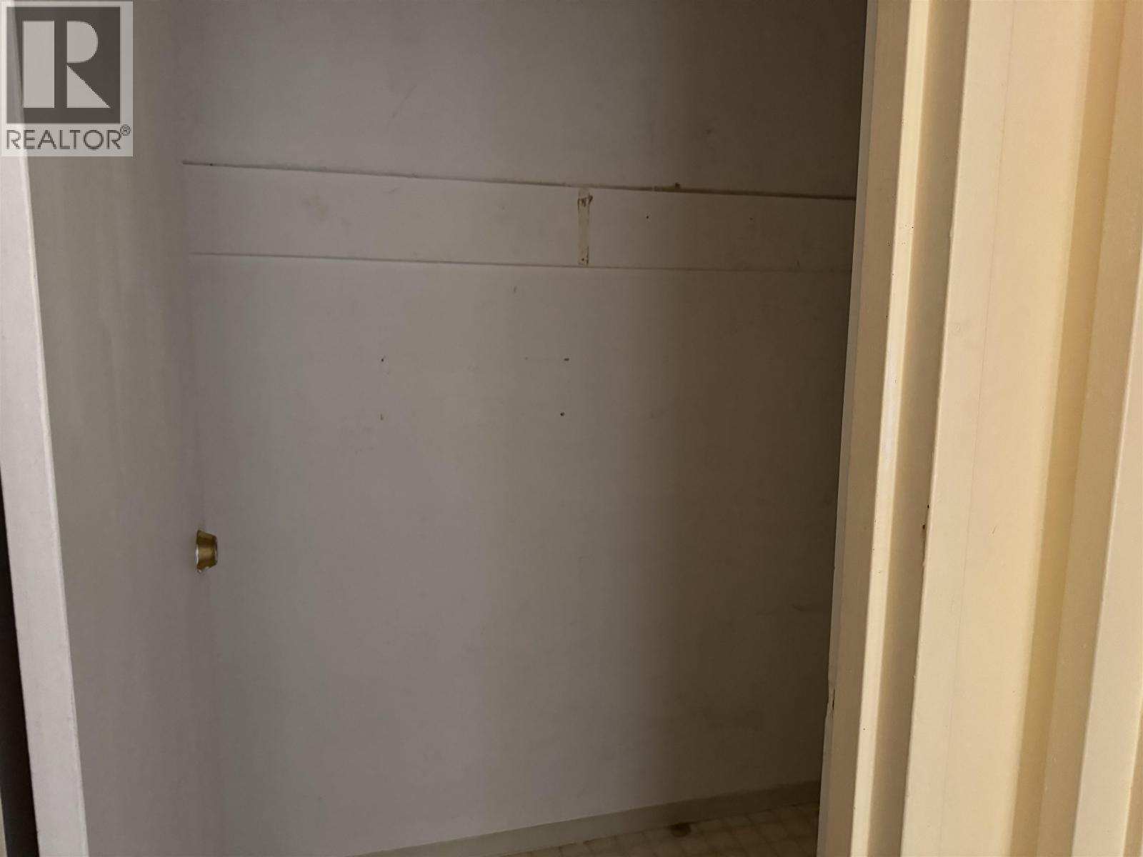 201 7280 Lindsay Road Property Photo 4