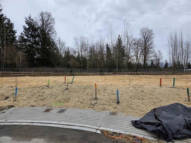 2692 Crossing Court Property Photo 4