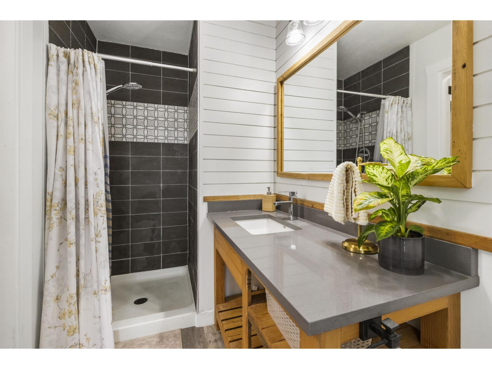15336 112 Avenue Property Photo 23