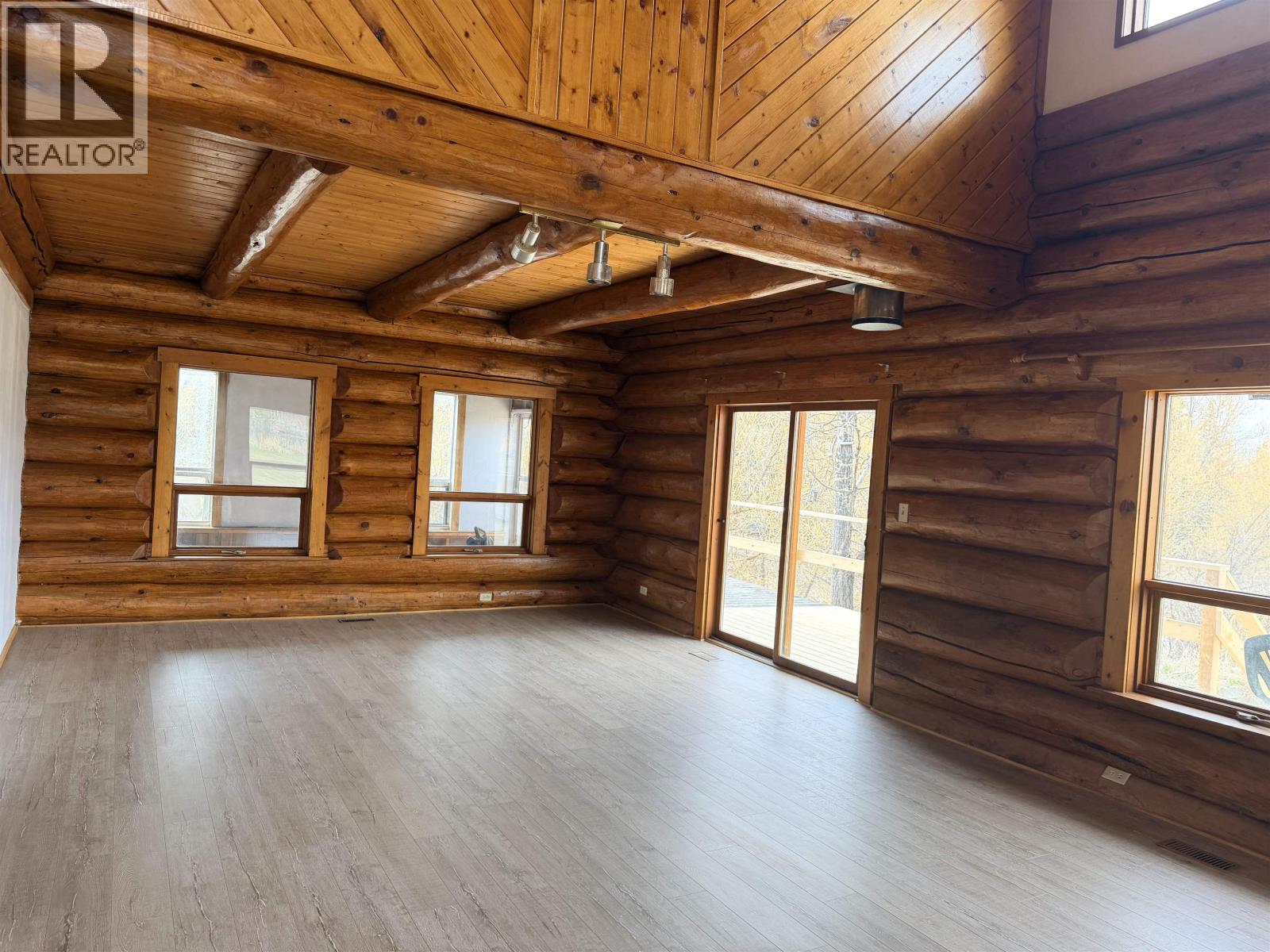 3642 Spokin Lake Road Property Photo 3