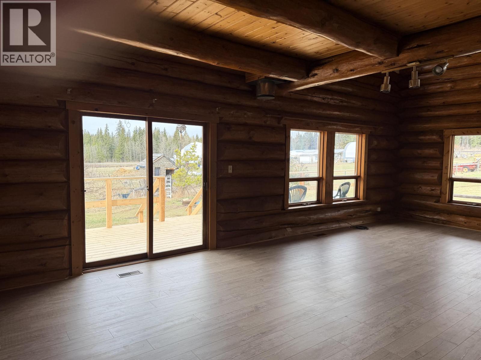 3642 Spokin Lake Road Property Photo 4