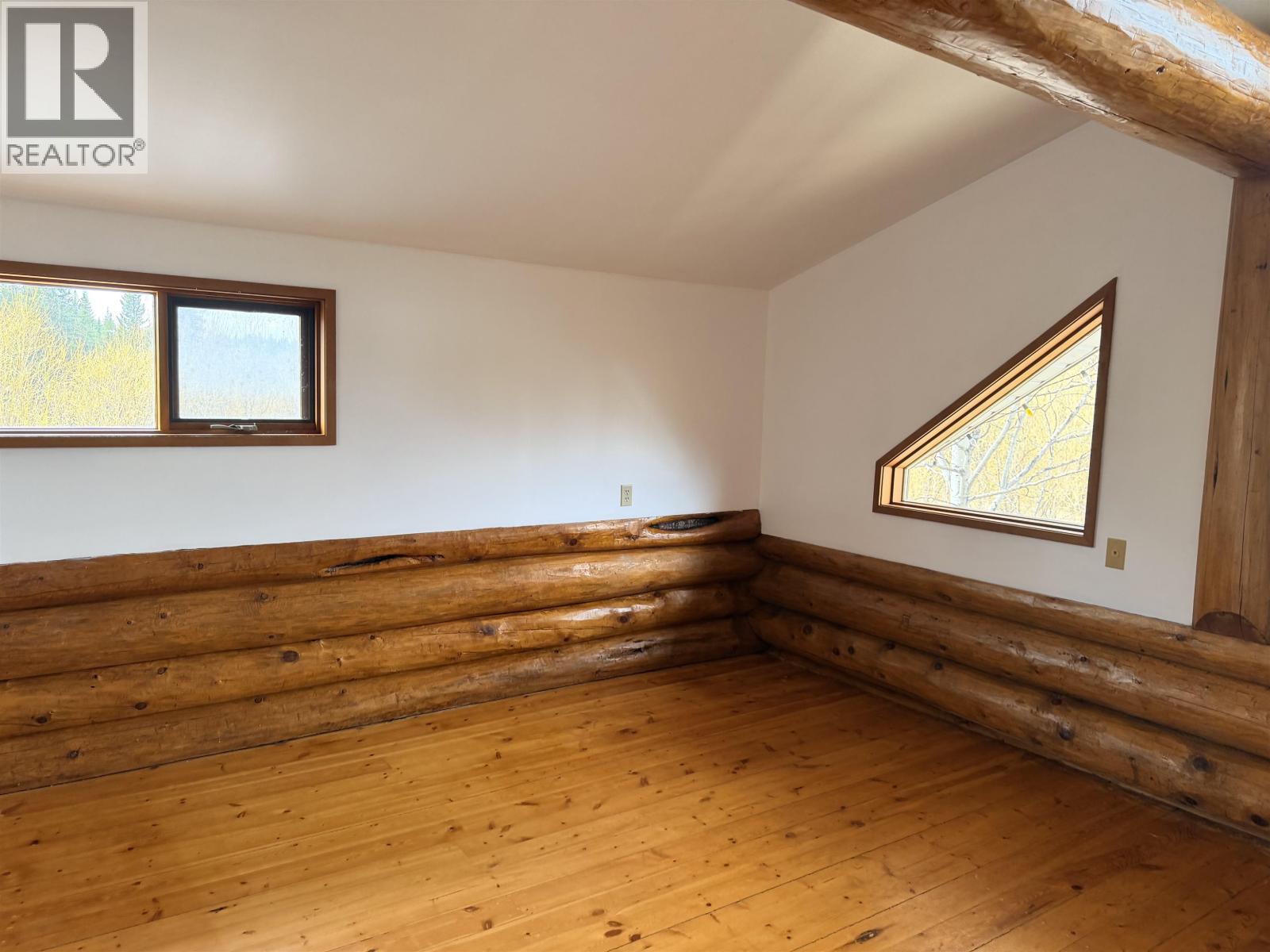 3642 Spokin Lake Road Property Photo 10