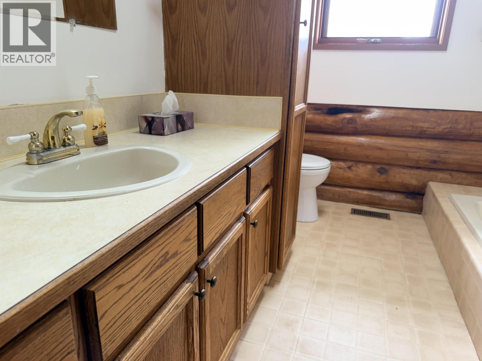 3642 Spokin Lake Road Property Photo 13
