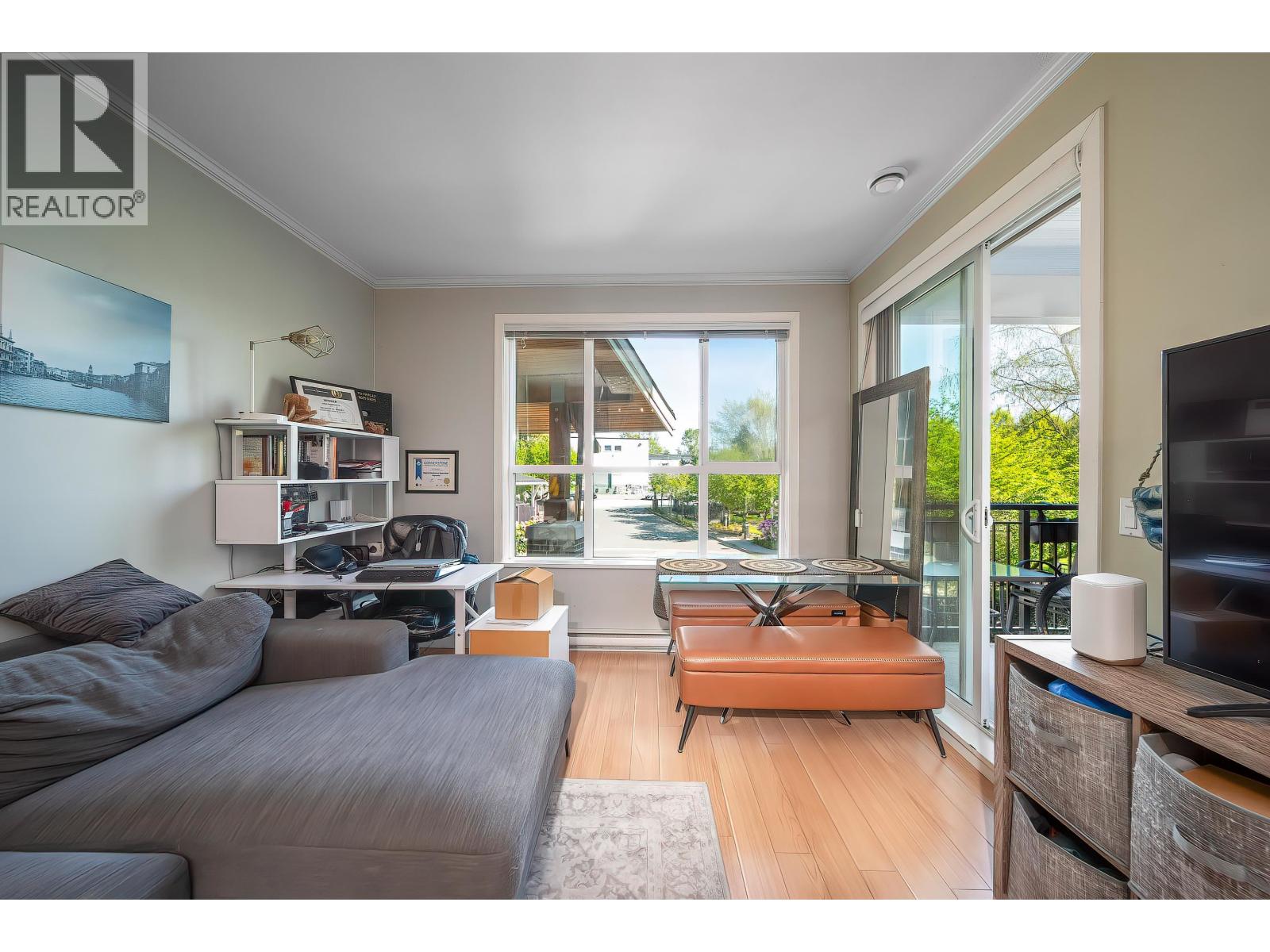 214 5788 Sidley Street Property Photo 6