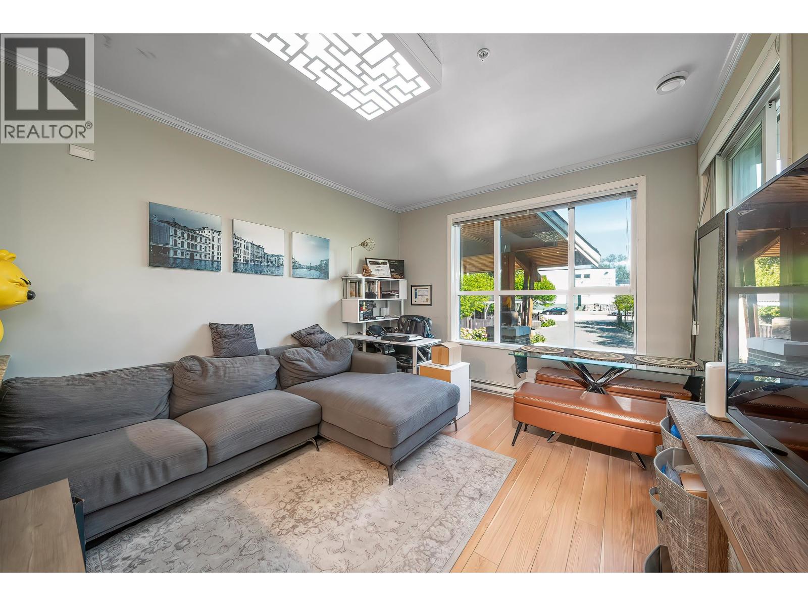 214 5788 Sidley Street Property Photo 7