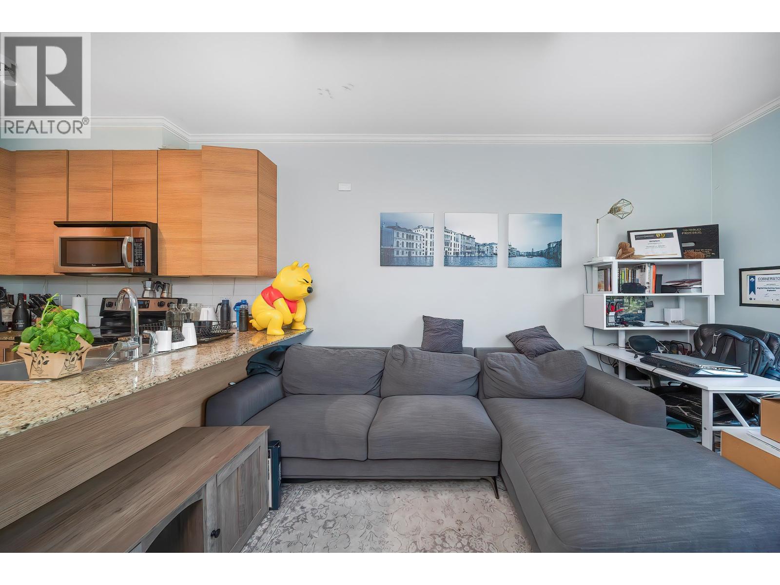 214 5788 Sidley Street Property Photo 8