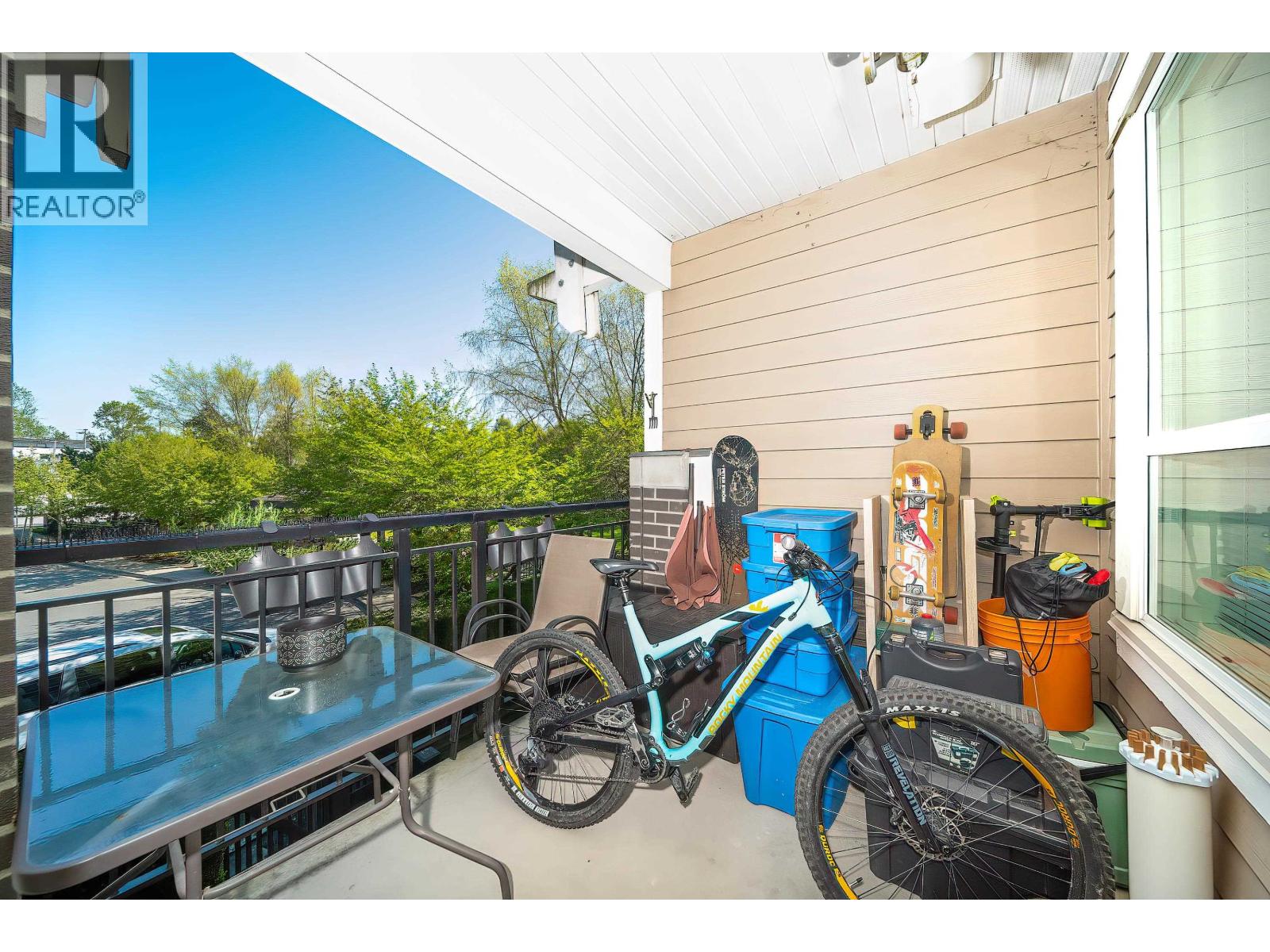 214 5788 Sidley Street Property Photo 9