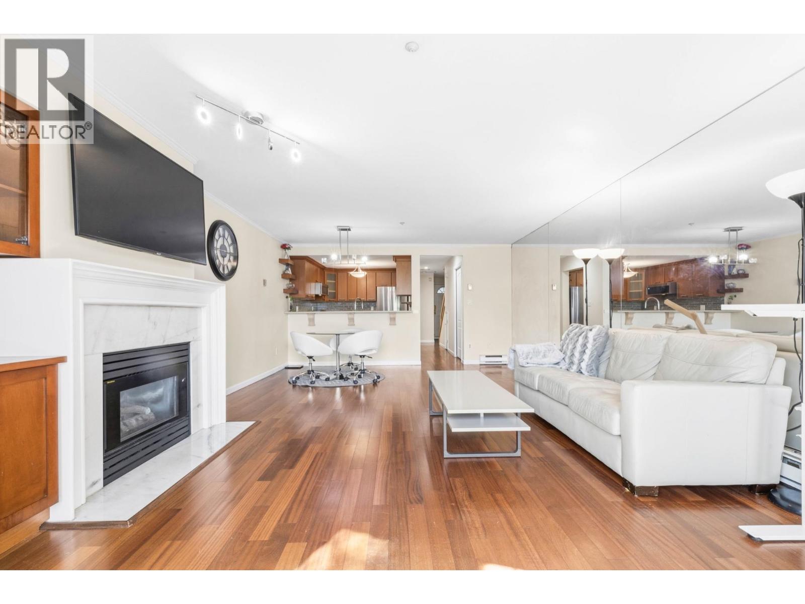 3 2150 Se Marine Drive Property Photo 1