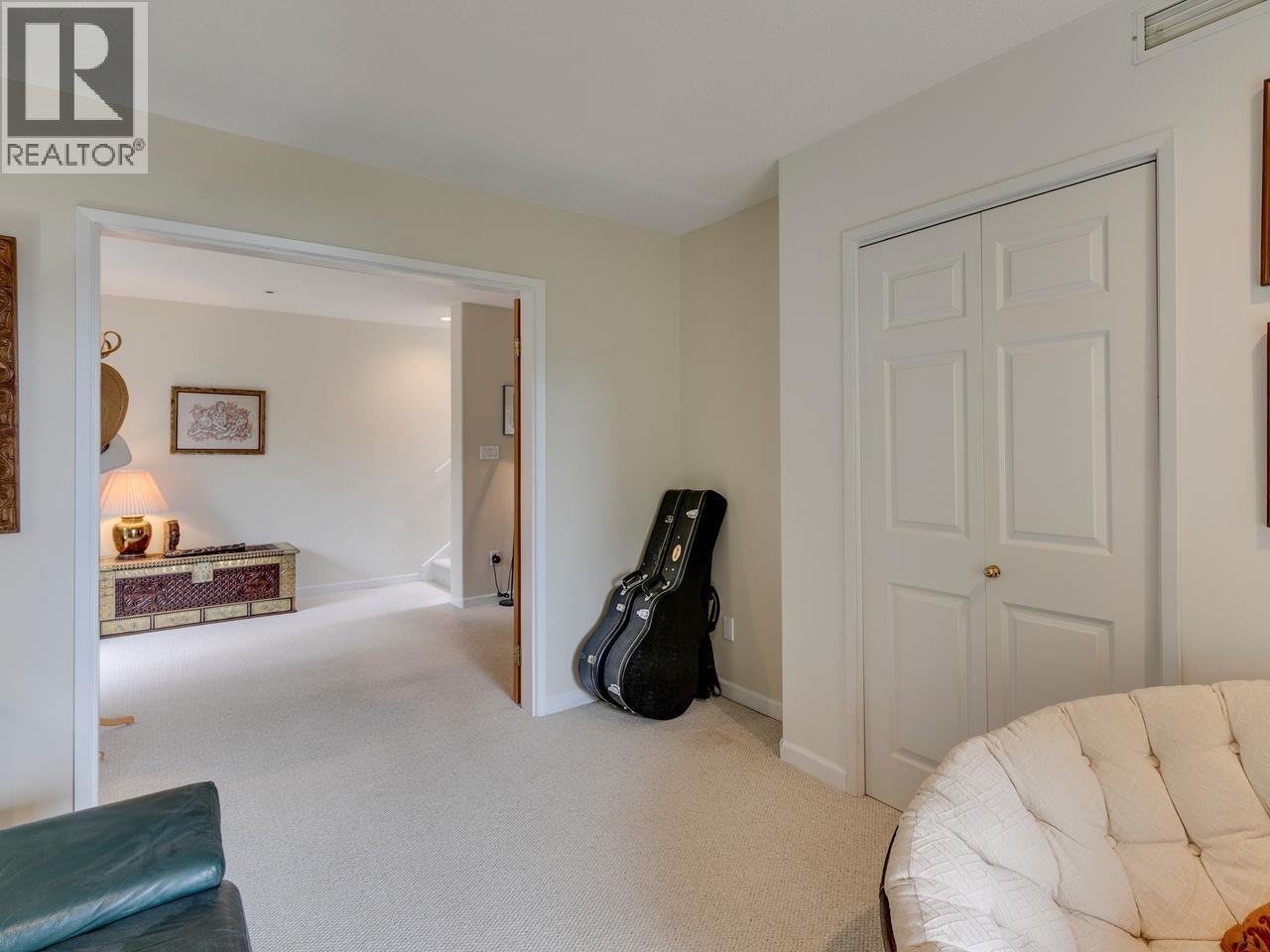 110 Oceanview Place Property Photo 28