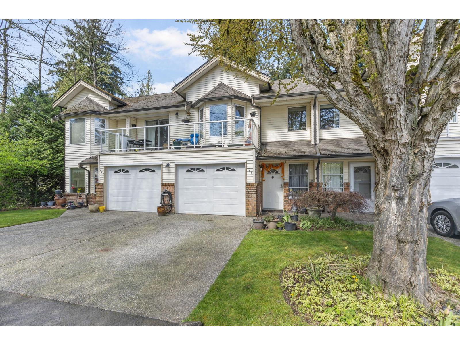 123 6841 138 Street Property Photo 2