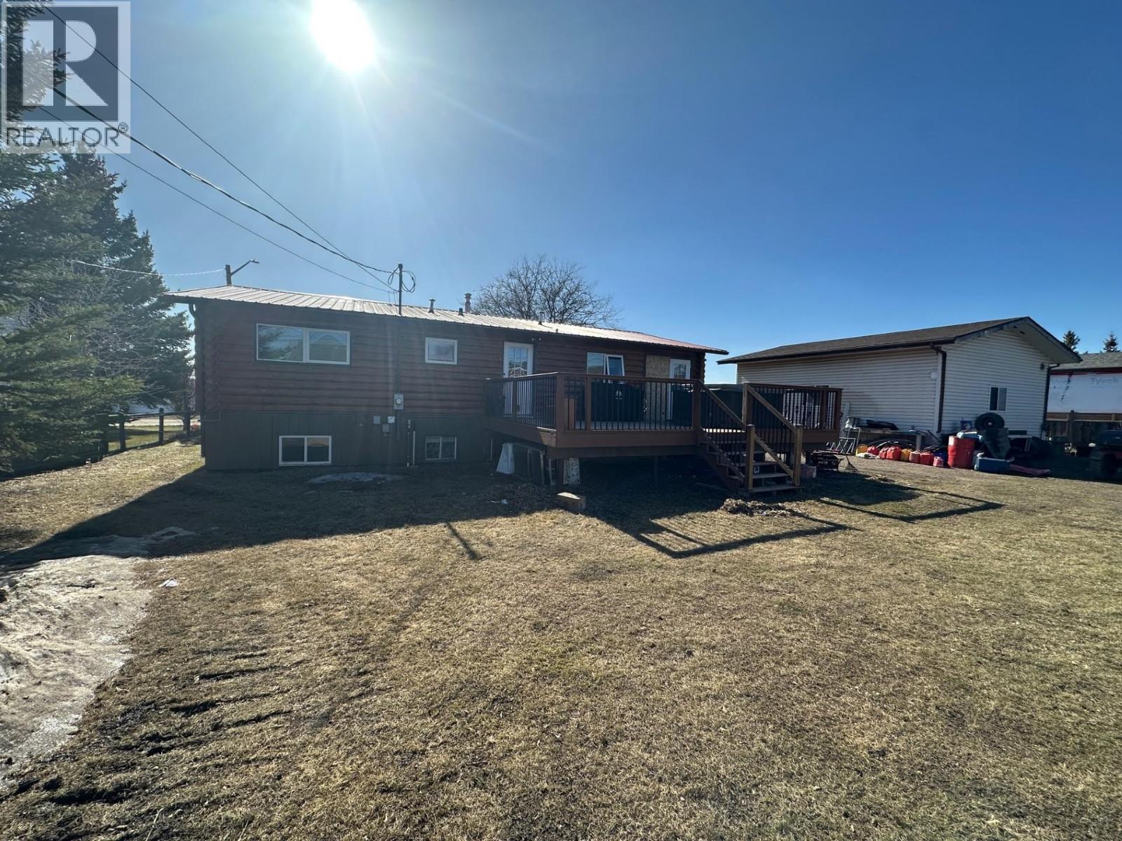 10239 98 Street Property Photo 2