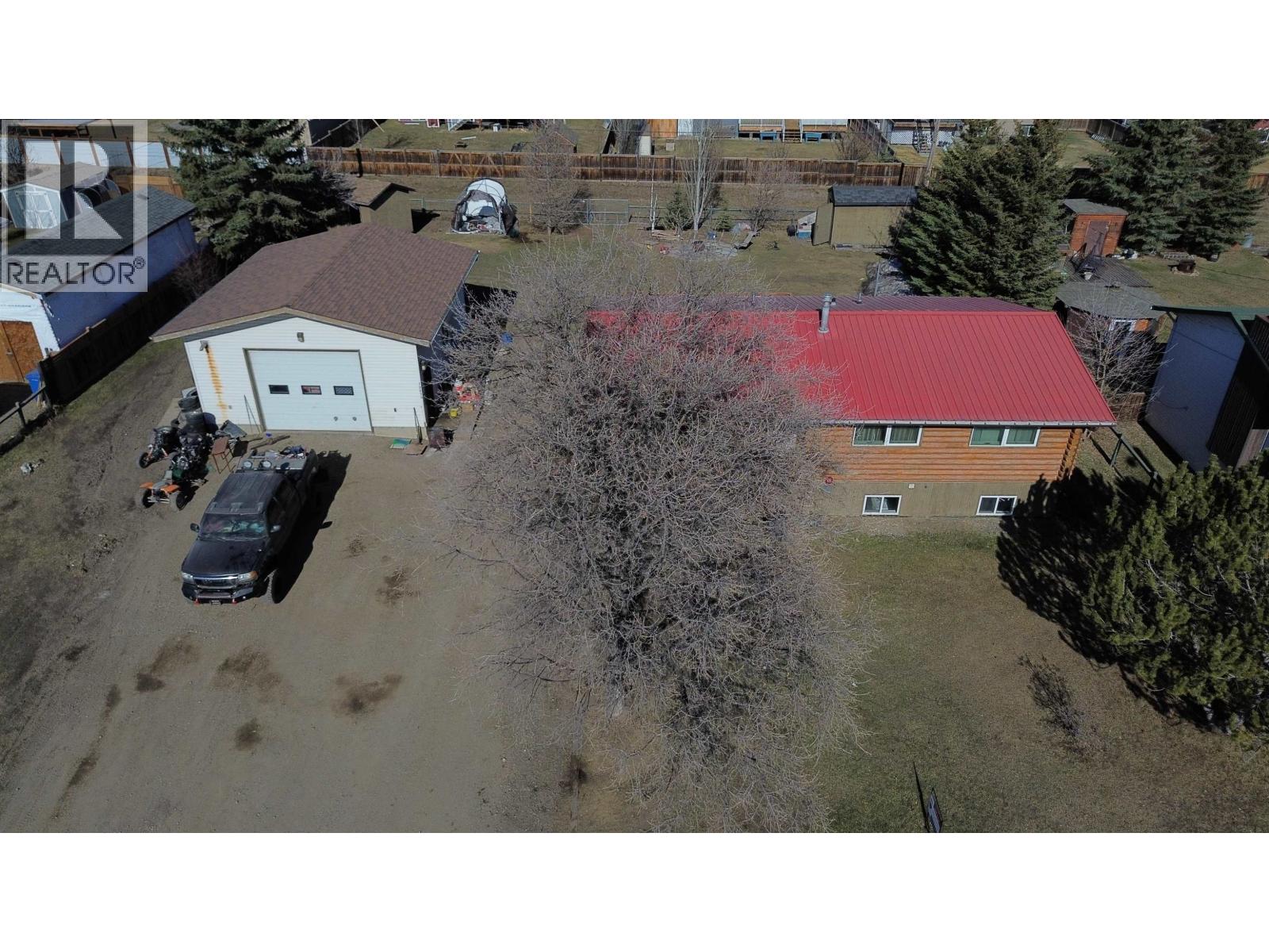 10239 98 Street Property Photo 13