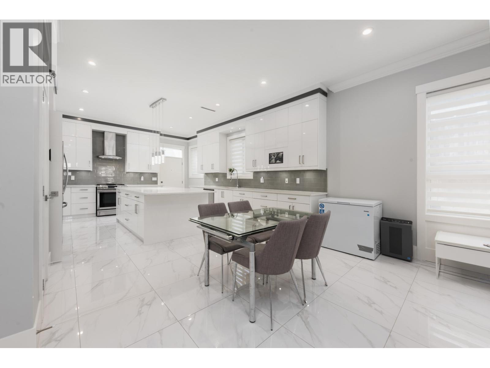 1135 Yorston Court Property Photo 8