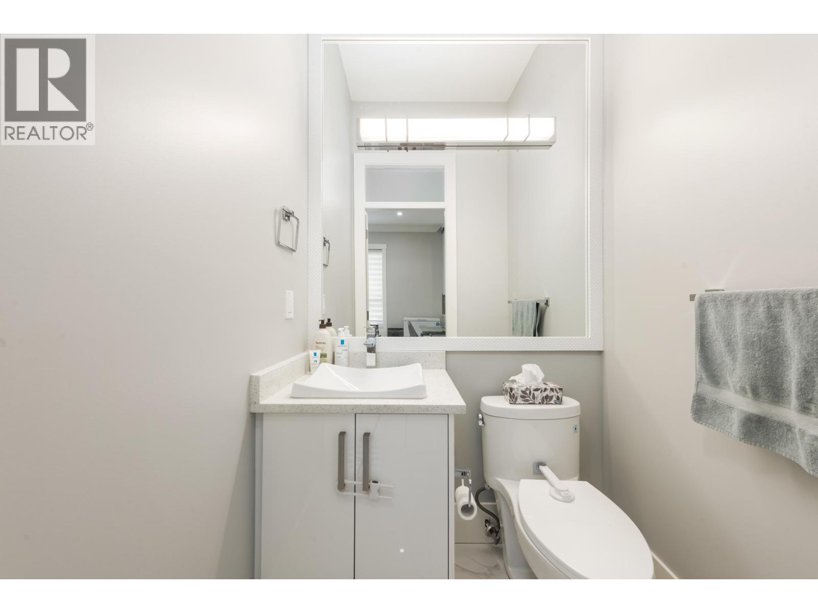 1135 Yorston Court Property Photo 9