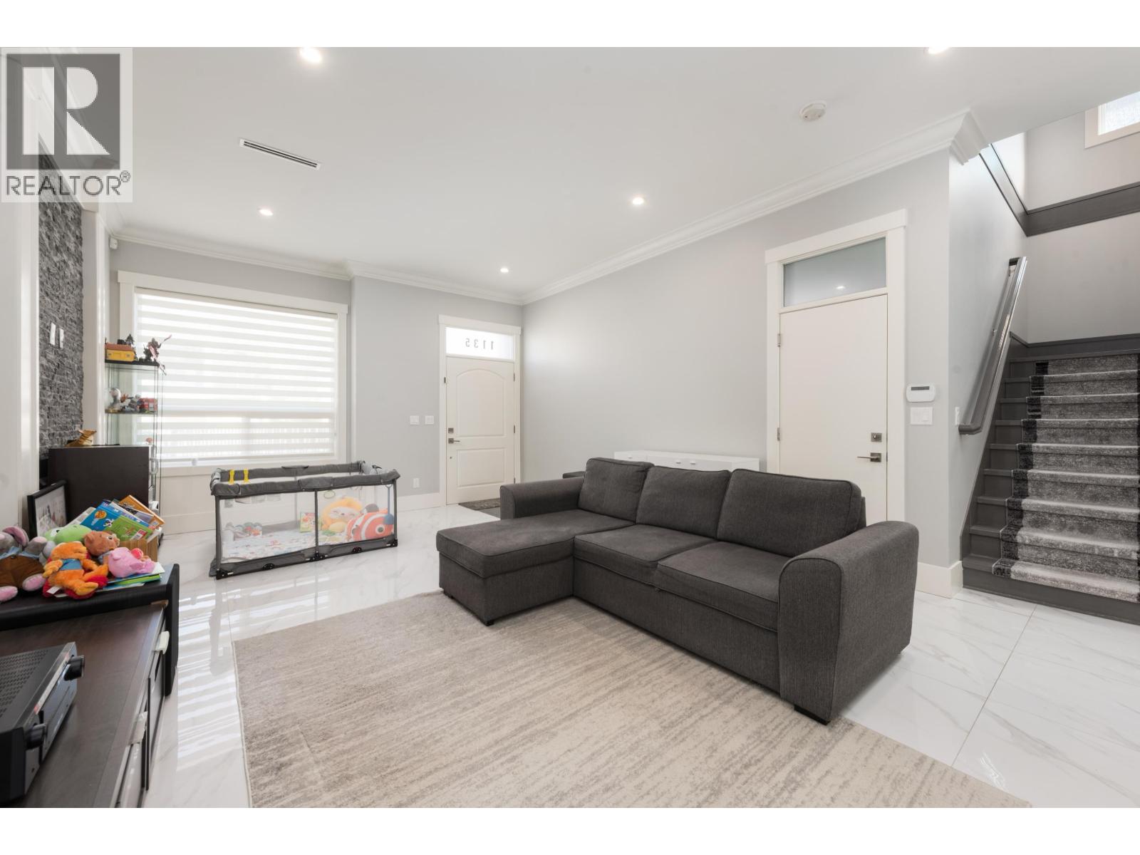 1135 Yorston Court Property Photo 12