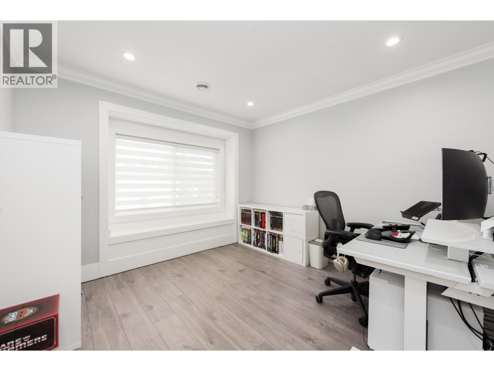 1135 Yorston Court Property Photo 14