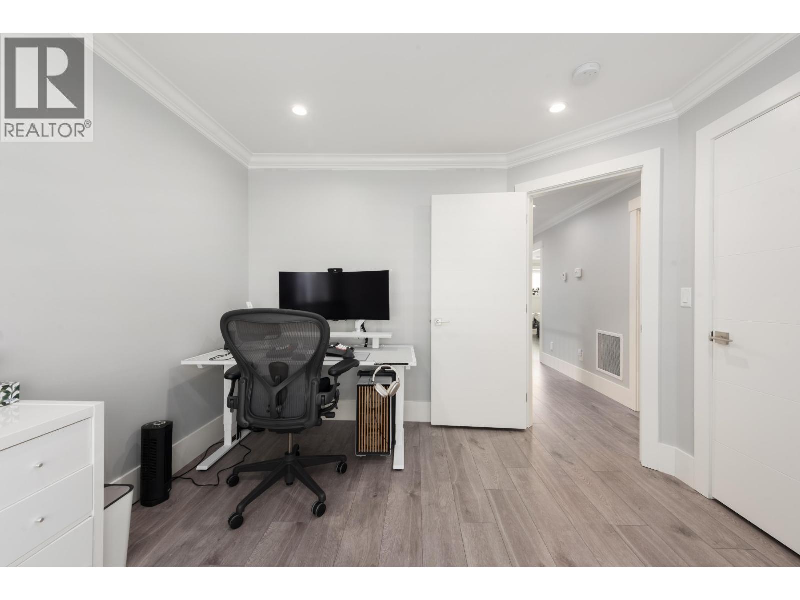 1135 Yorston Court Property Photo 15