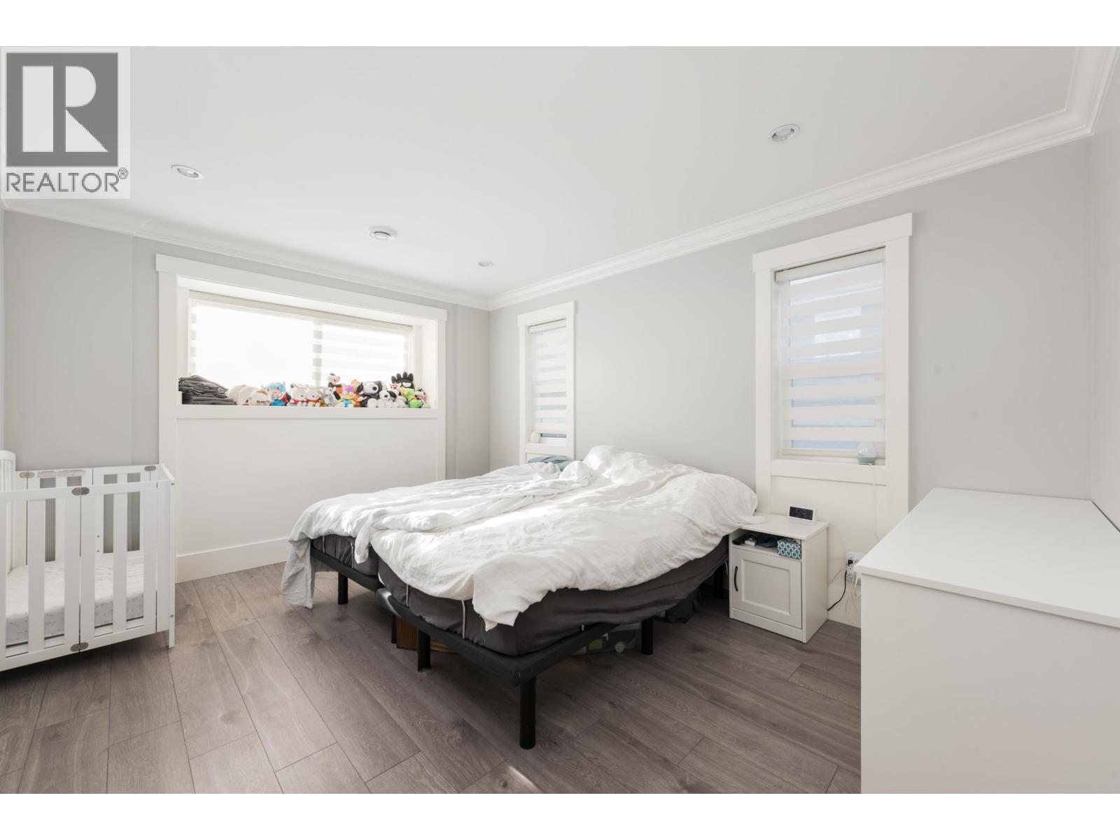 1135 Yorston Court Property Photo 19