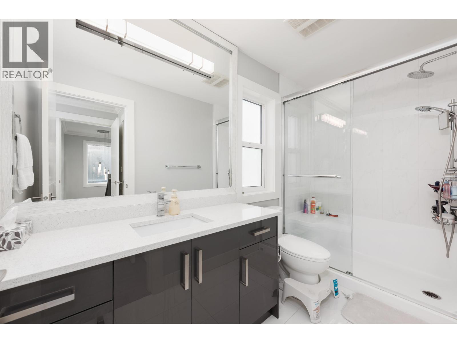 1135 Yorston Court Property Photo 21
