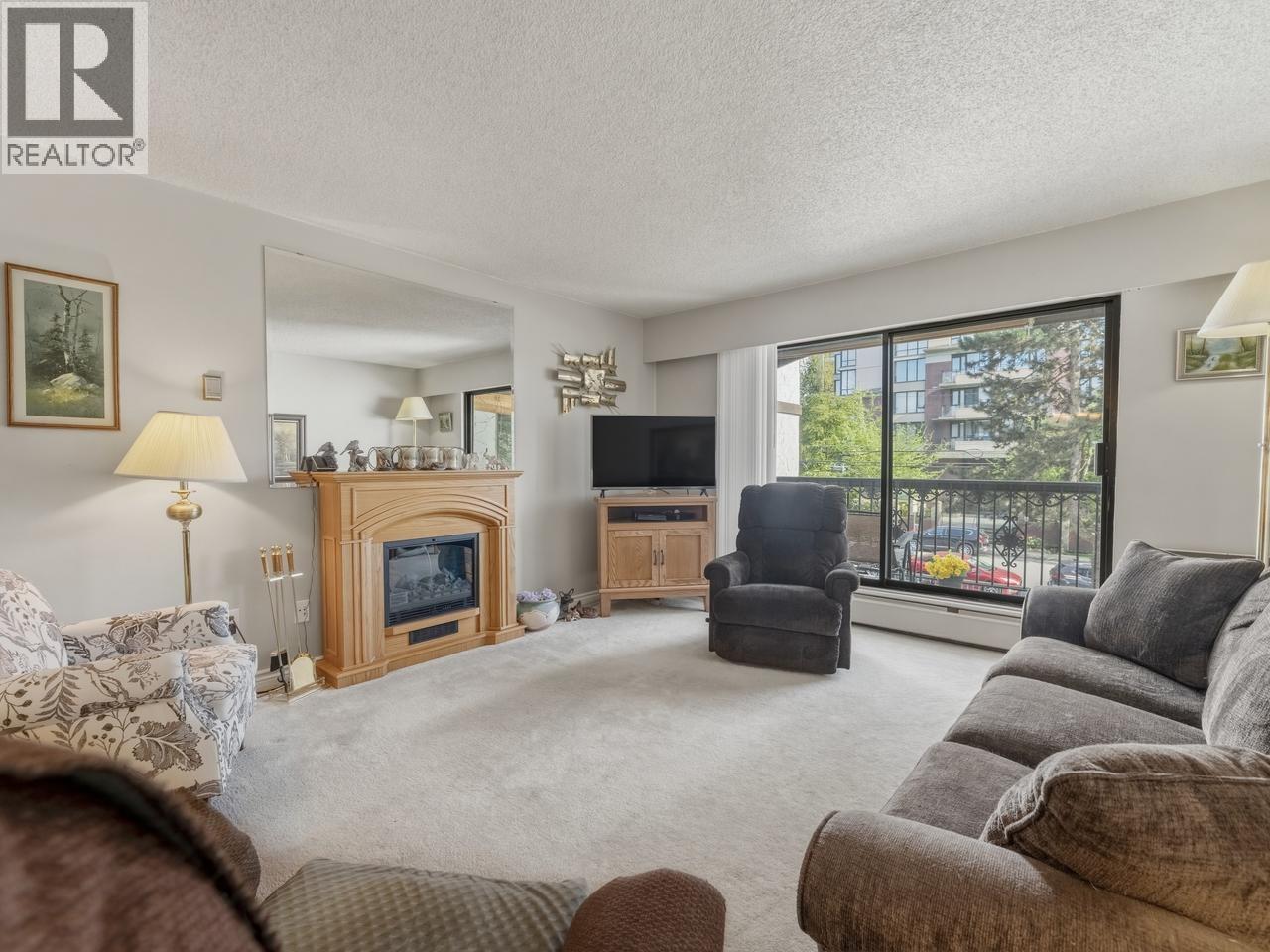 206 721 Hamilton Street Property Photo 1