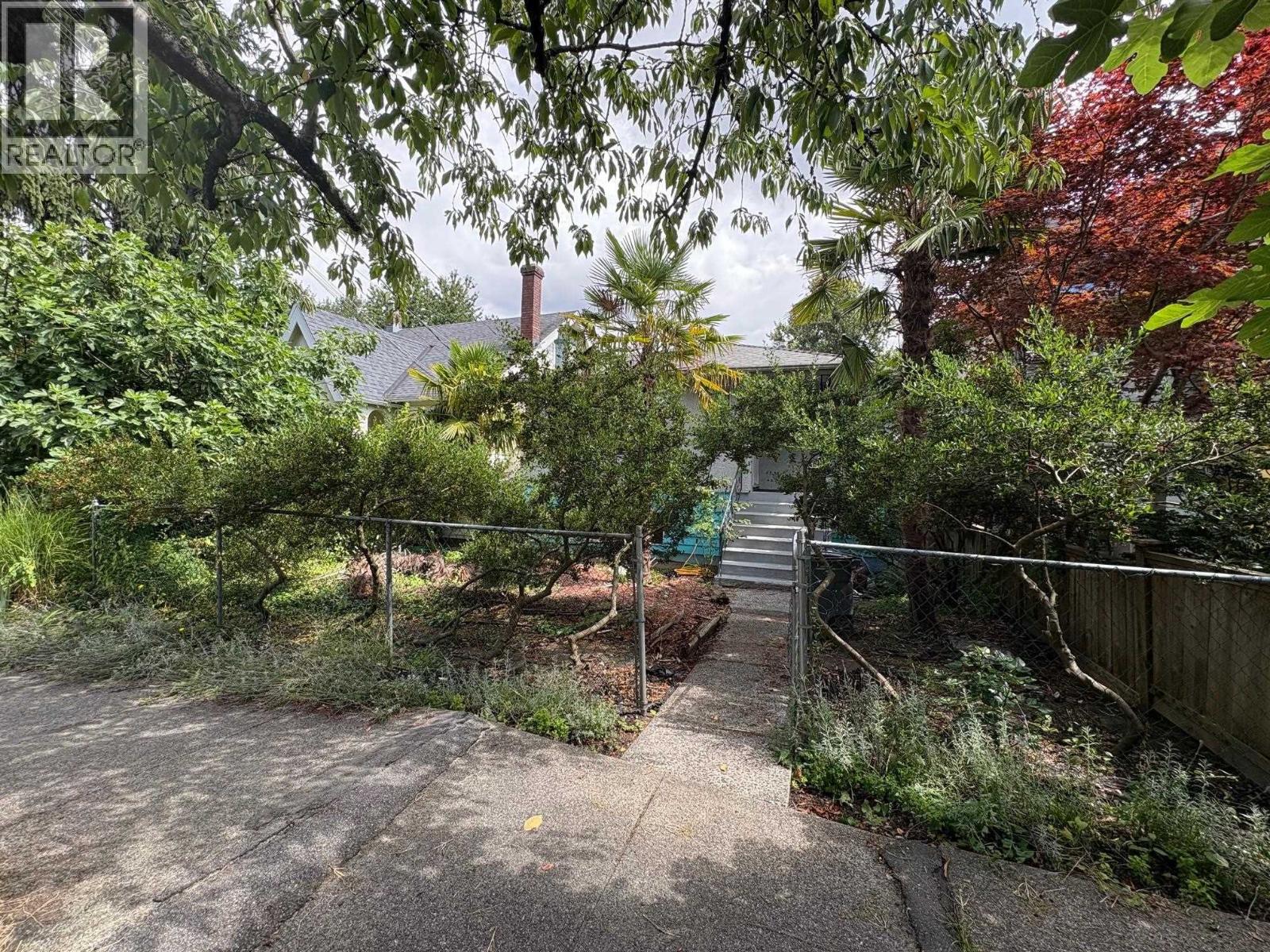 2274 Mclean Drive Property Photo 4