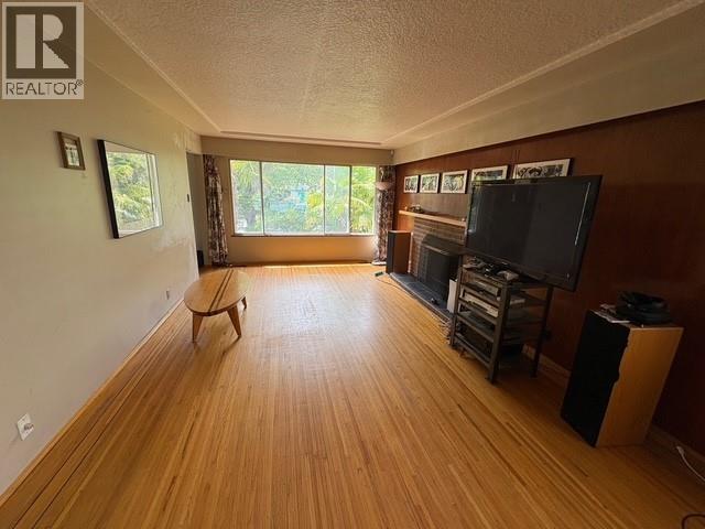 2274 Mclean Drive Property Photo 6