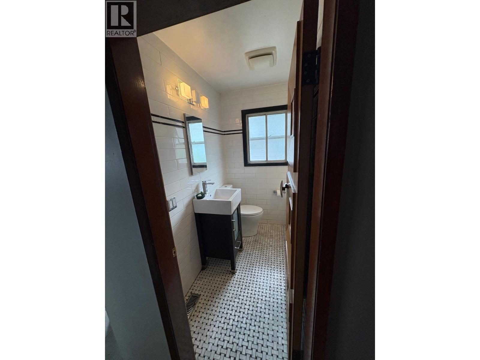 2274 Mclean Drive Property Photo 13