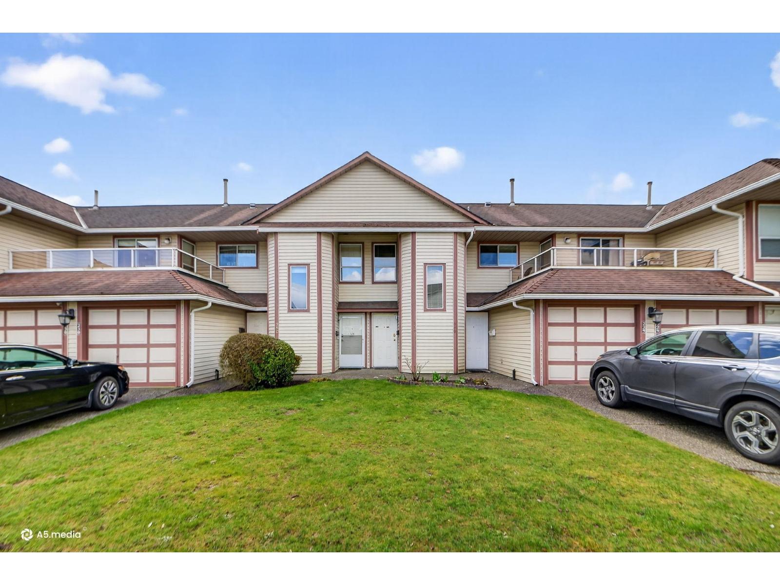 129 13725 72A AVENUE Property Photo 1