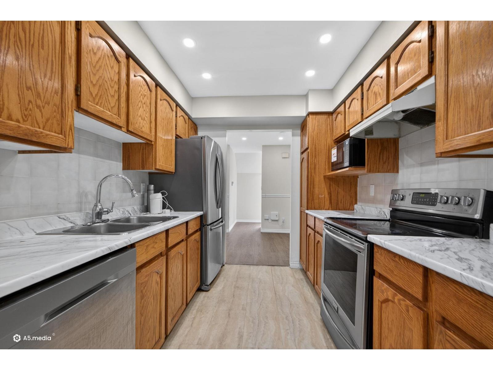 129 13725 72a Avenue Property Photo 9