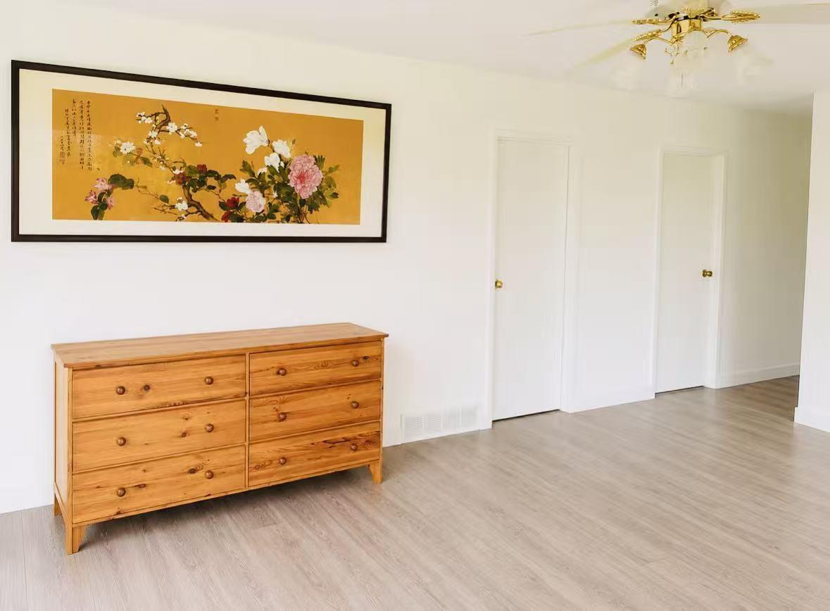 18106 32 Avenue Property Photo 4