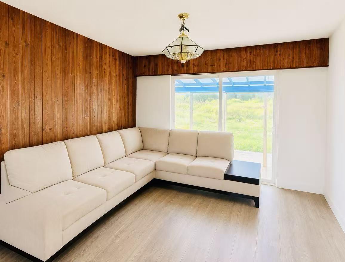 18106 32 Avenue Property Photo 7