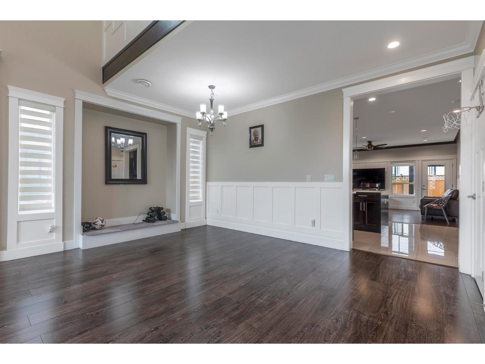 27625 Railcar Crescent Property Photo 20