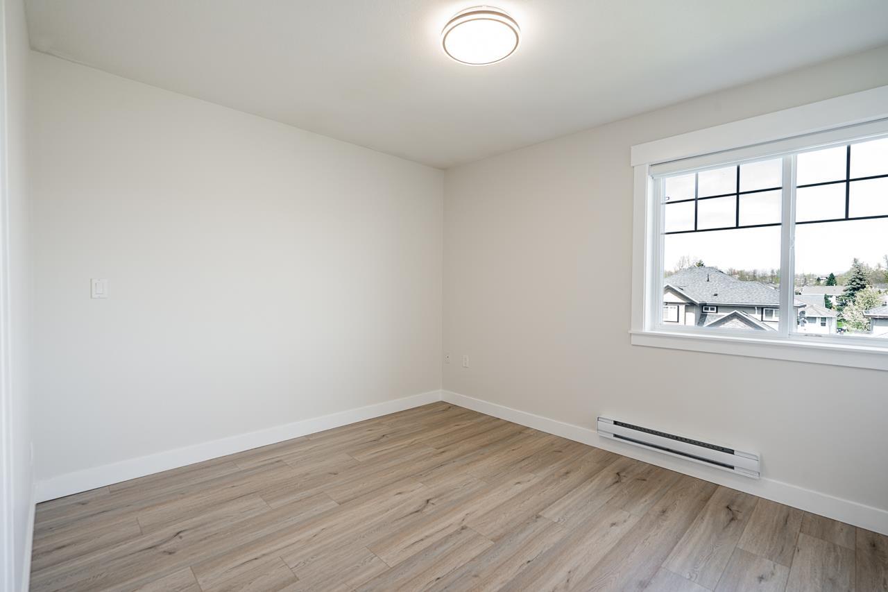 6 30748 Cardinal Avenue Property Photo 18