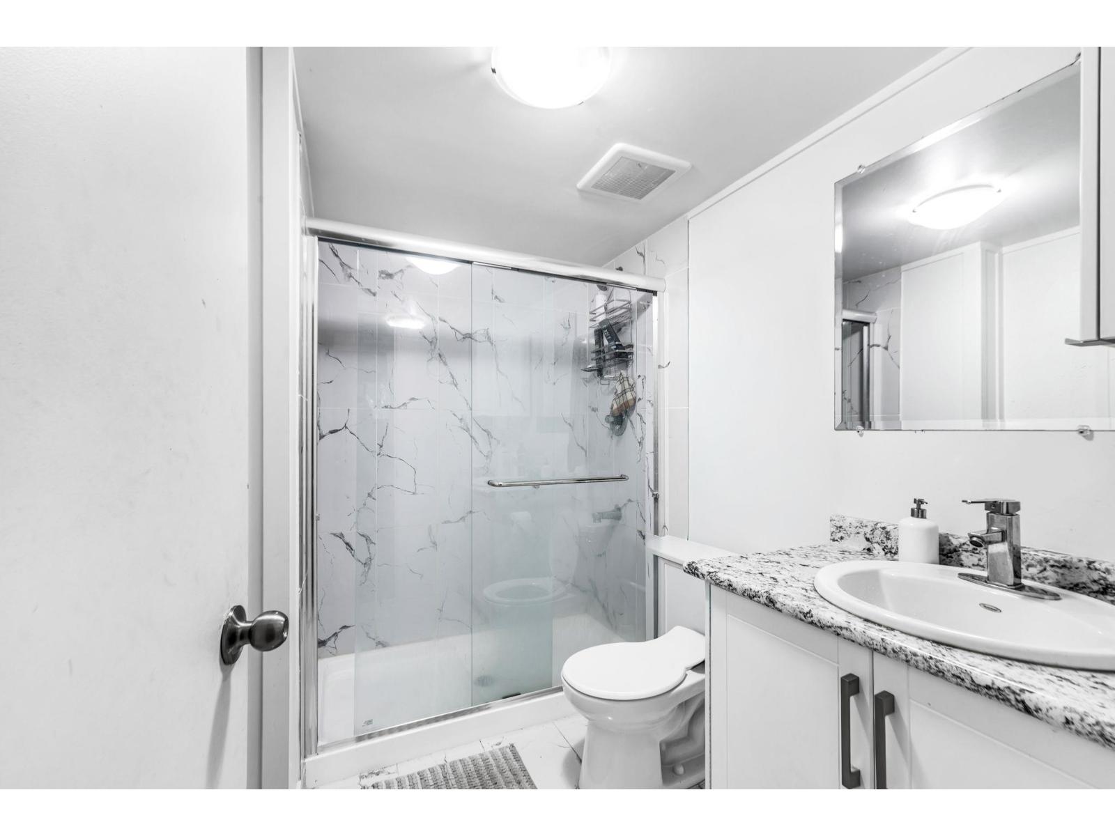 46133 Third Avenue Property Photo 9
