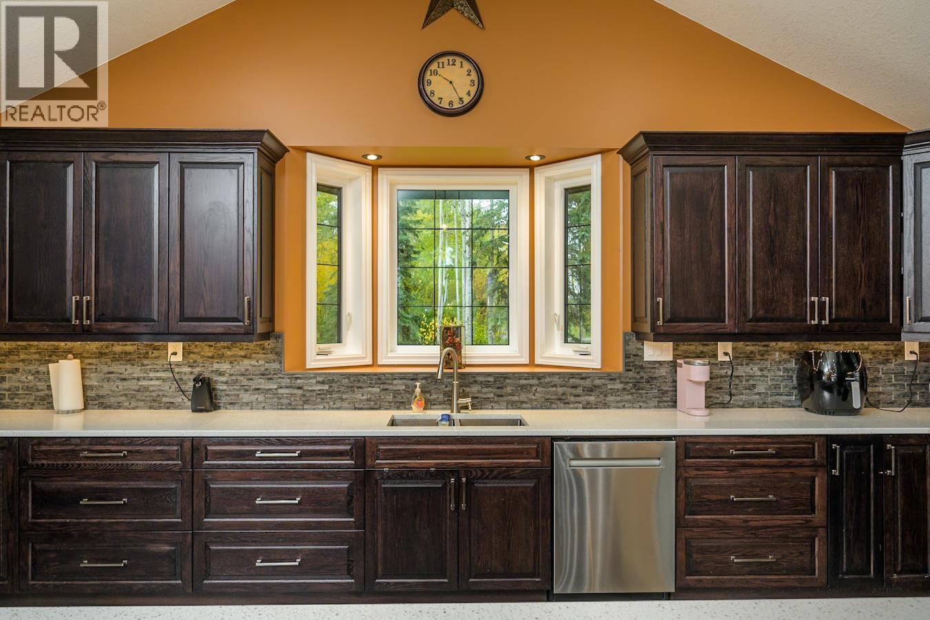 4438 Hanet Road Property Photo 2