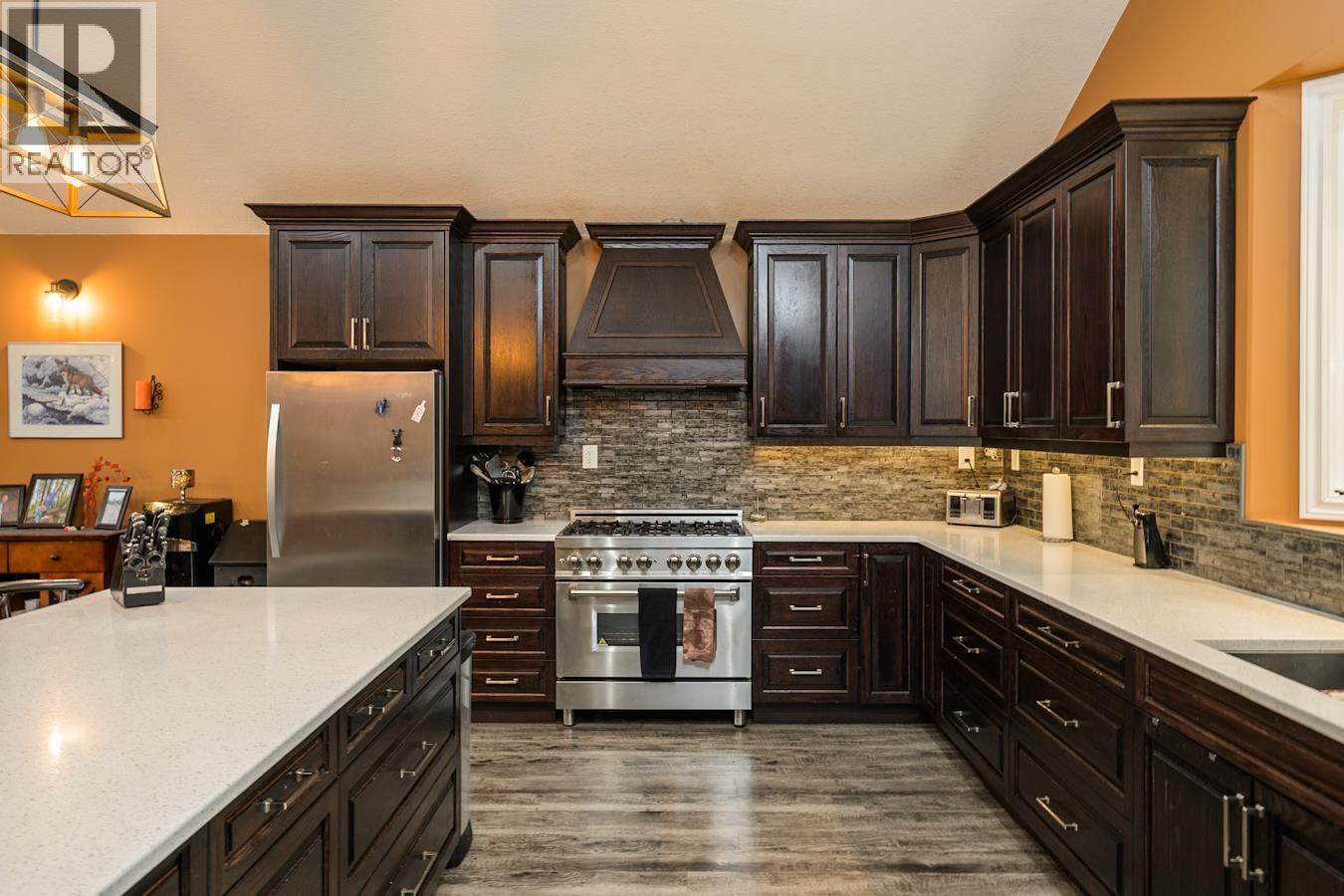 4438 Hanet Road Property Photo 6