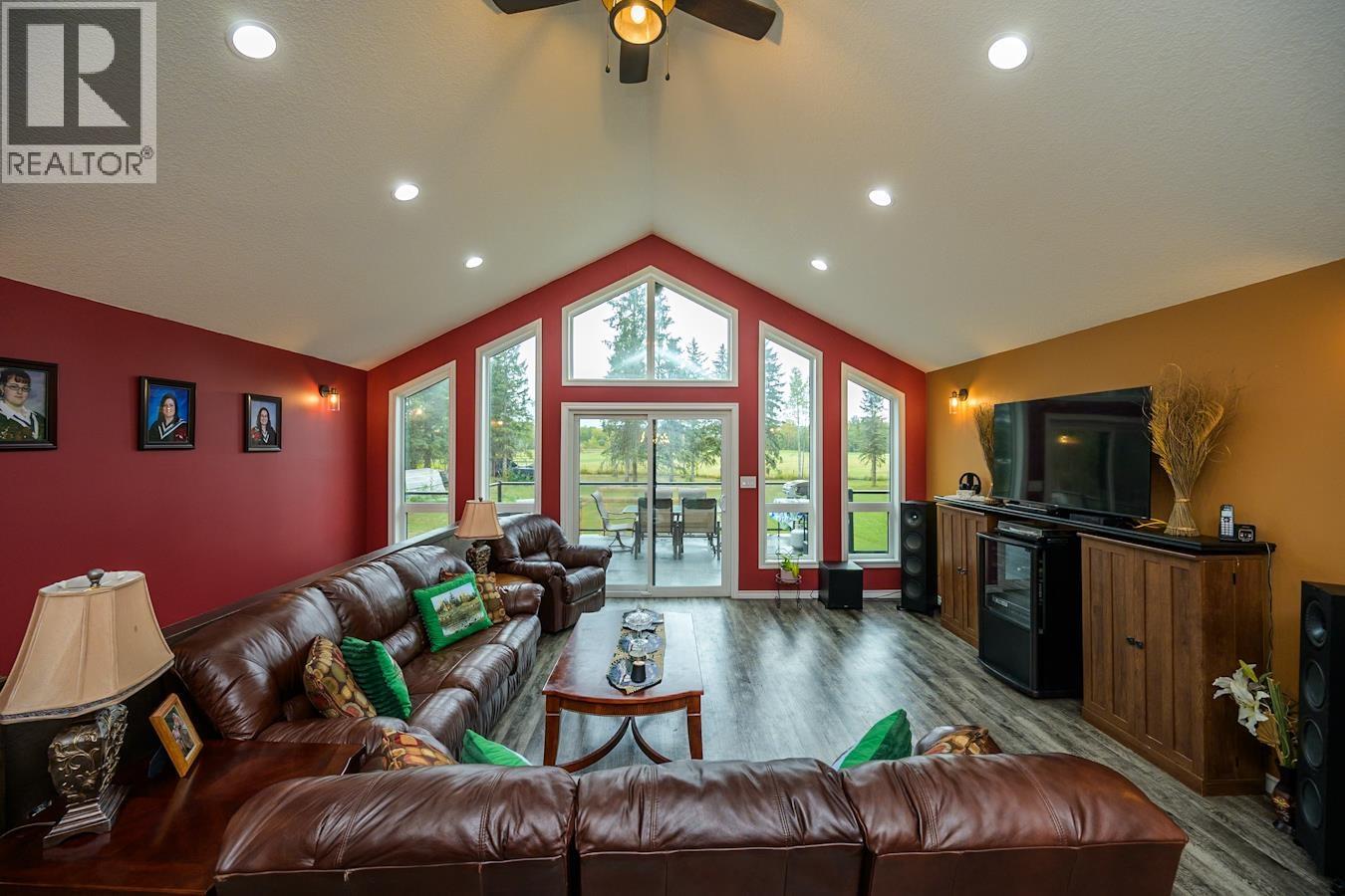 4438 Hanet Road Property Photo 10