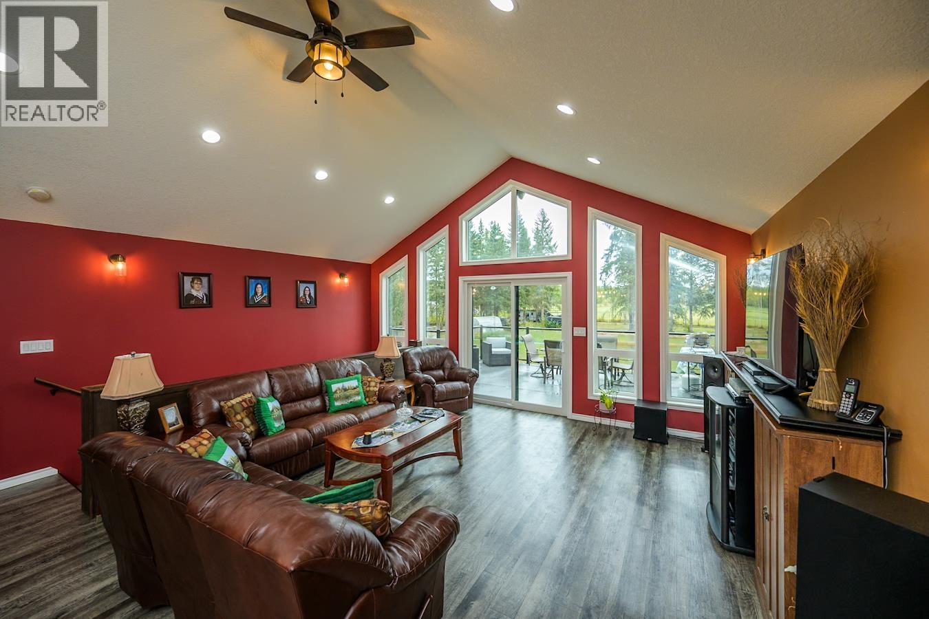4438 Hanet Road Property Photo 11