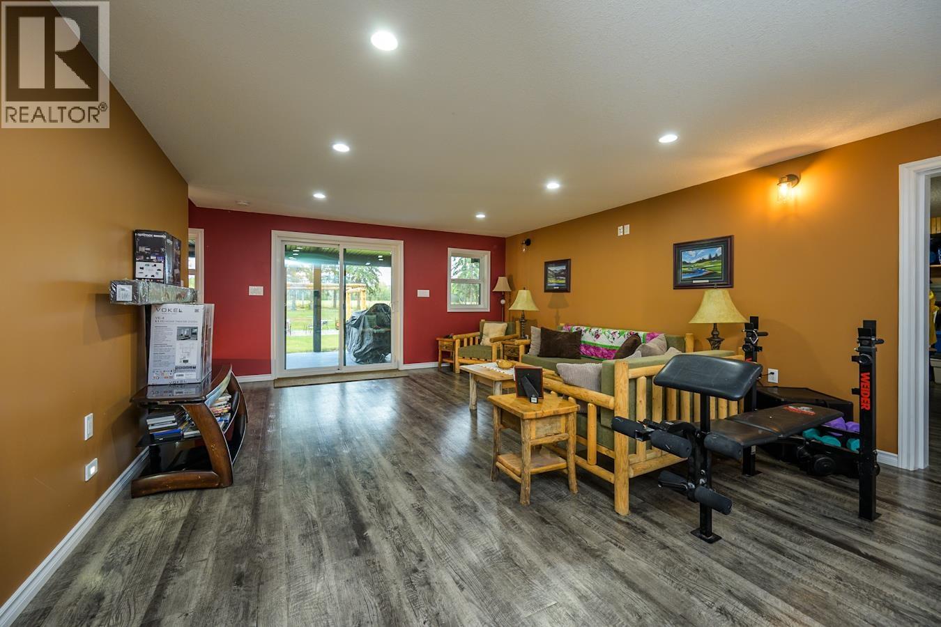 4438 Hanet Road Property Photo 12